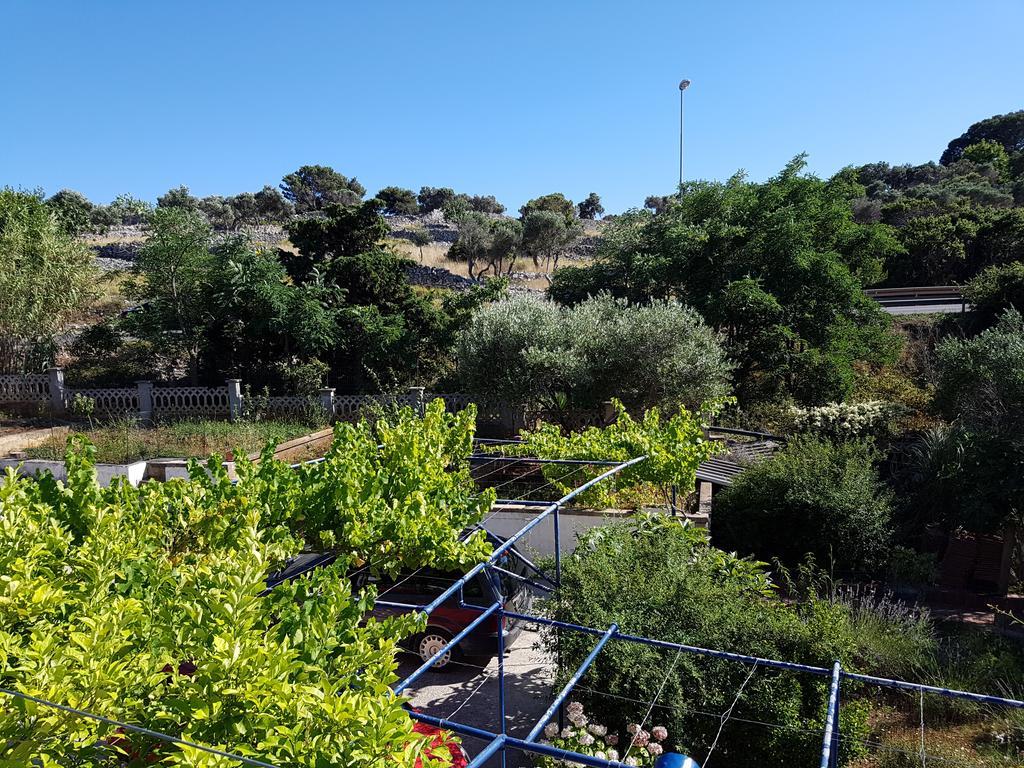 Apartment Malvina Mali Losinj Ngoại thất bức ảnh