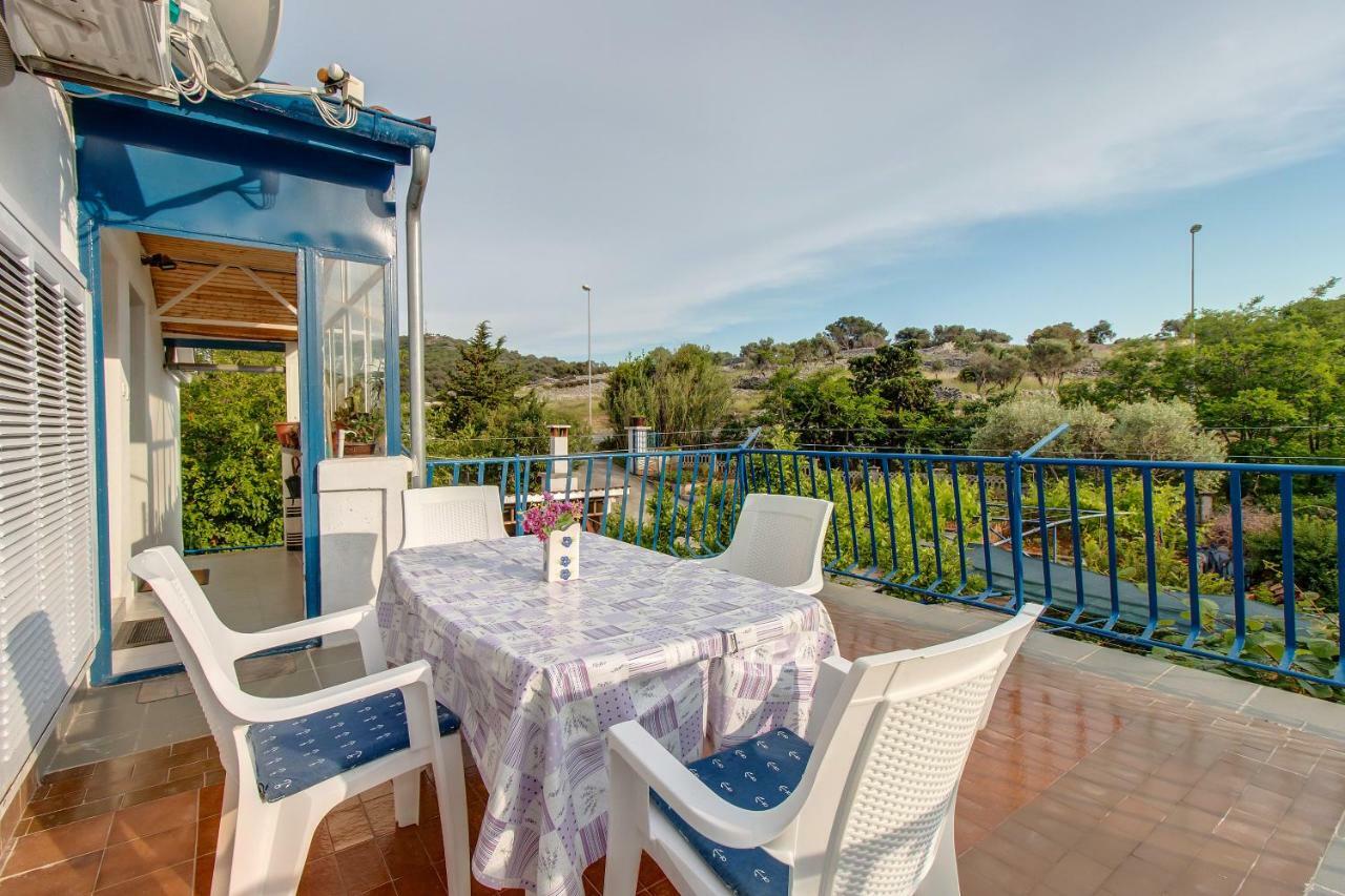 Apartment Malvina Mali Losinj Ngoại thất bức ảnh